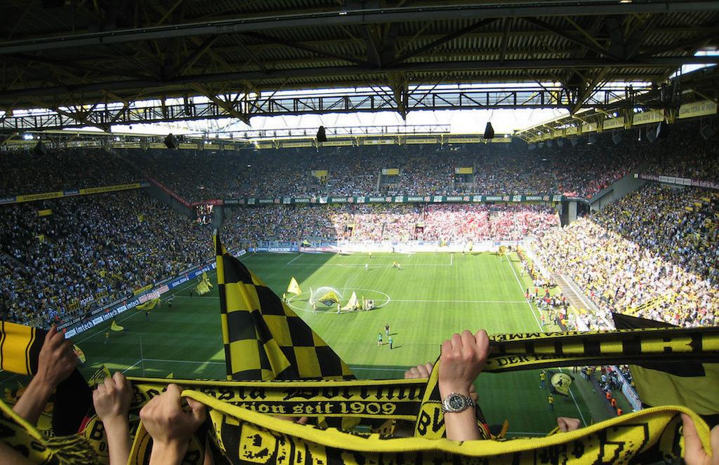 十大让人动容的球场,世界十大独特球场