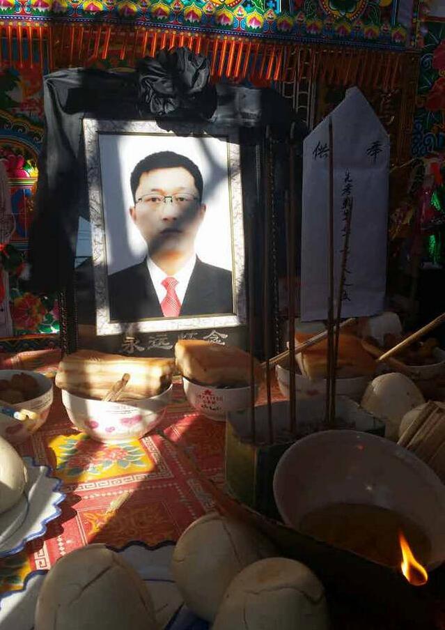 新闻追踪：好医生魂归故里莘县九百乡亲村口迎接