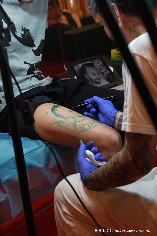 鍒洪潚鐨偆涓婄殑鑹烘湳,鐨偆涓婄殑鑹烘湳