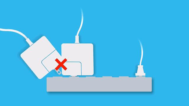 这个呆萌的甜甜圈插线板兼容各种形状插头，什么插头都能插！