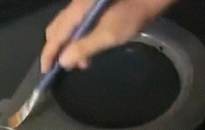 油烟机的油盒清洗拆洗视频教程,油烟机上的顽固油怎么清洗掉