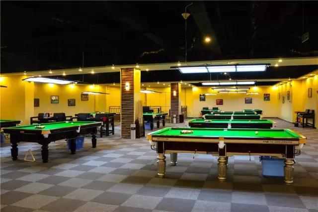 40寸曲面屏幕,40寸台球桌