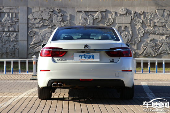 试驾新一代雪铁龙c6,2017年雪铁龙c6旗舰测评