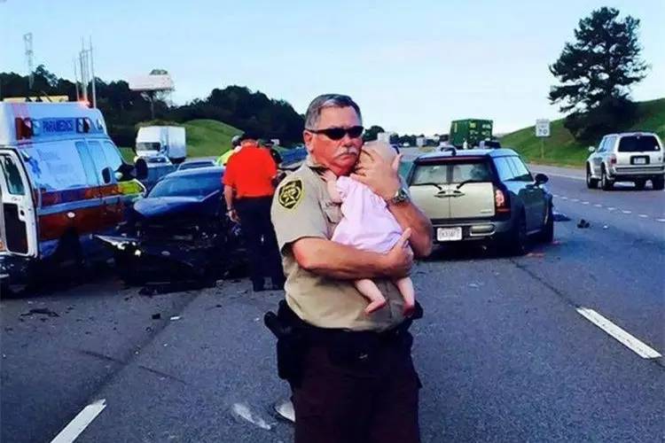 「全球销量冠军」二胎、7座车首选，明星都在用，全球100万家庭在用，100%德国原装进口，9个月-12岁，RECARO超级大黄蜂