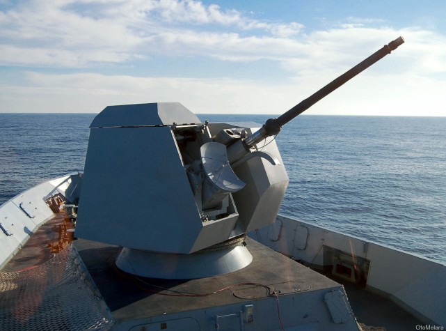 台康定级舰炮回意大利升级完毕，为防被扣海运回台时避开香港