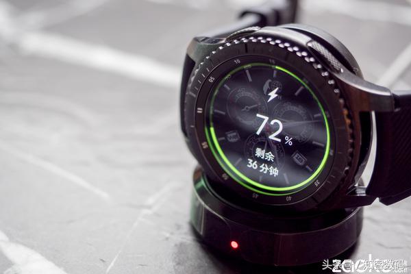 三星手表gears3现在还值得买不,三星手表gears3经典版开箱
