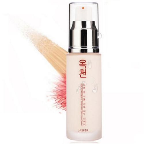 油皮长痘用什么底妆,适合油皮女生的粉底