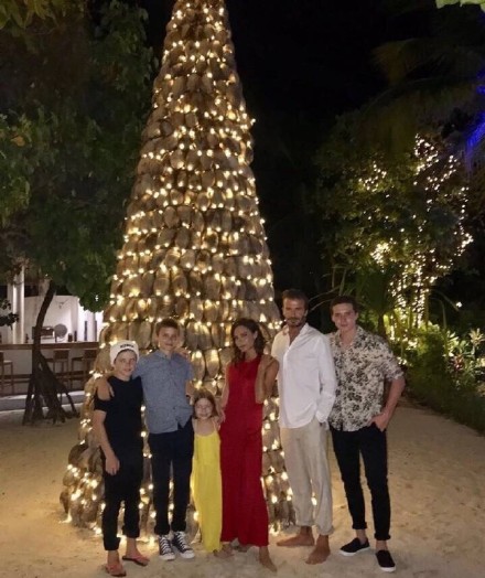 已婚恋人成真夫妻，宣布自己二度成婚的贝克汉姆也太浪漫了！