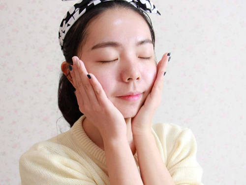 学生党中性皮护肤步骤,18到22岁女生如何护肤