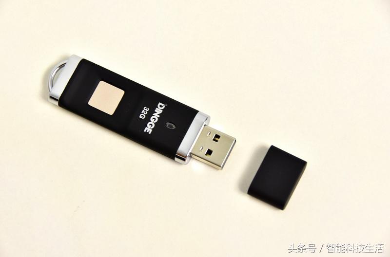 安全分享数据顶格DU161指纹加密U盘评测