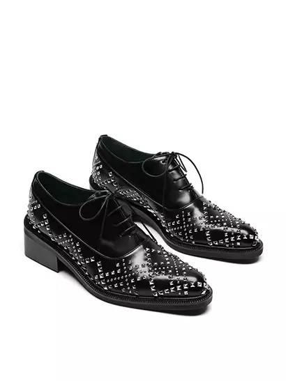 时髦办｜像大表姐一样穿好平底鞋，时髦起来谁都拦不住