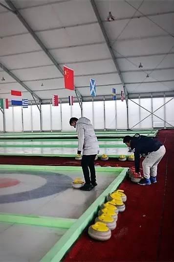 哈尔滨冬天免费玩雪的地方,哈尔滨冰雪旅游春节