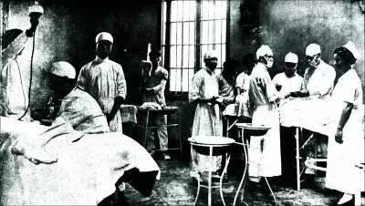 现代名人勤奋学习的故事,那些学习最刻苦的人