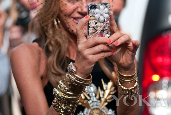 上班第一周没精神？让这些闪亮首饰为你提神醒脑