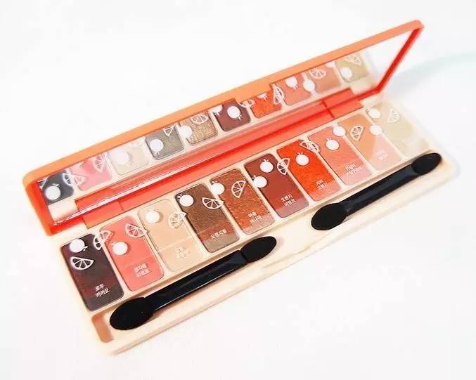 斩男红唇妆搭配,又纯又好看的斩男妆容