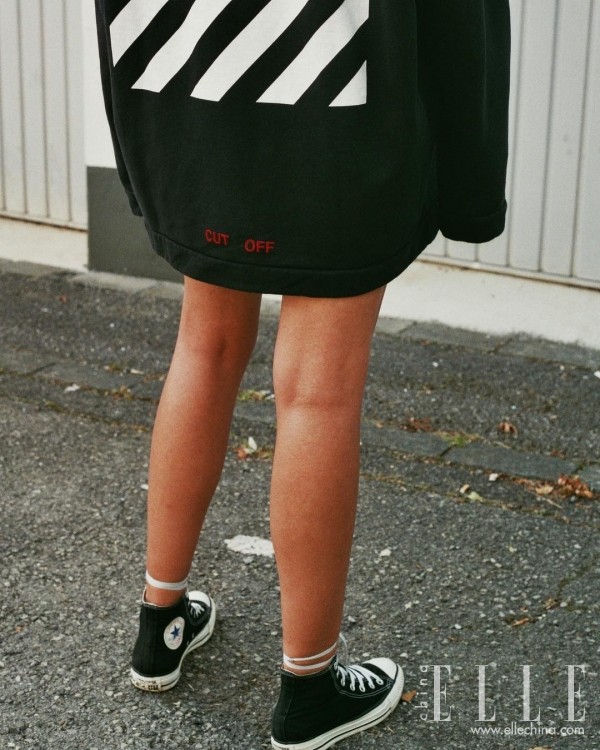 显脚瘦小的运动鞋,最显腿长腿细的高帮鞋