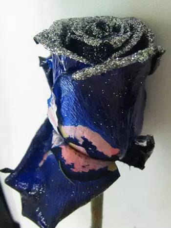 情人节假花蓝色妖姬,情人节卖荧光玫瑰