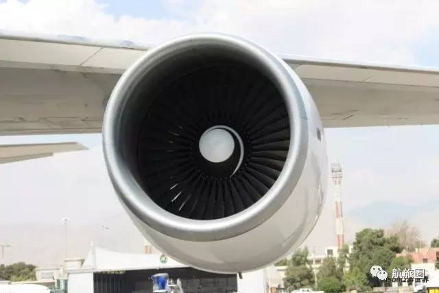 「在云端」“女皇”再让我看你一眼飞跃大半个地球只为最后一架747-300