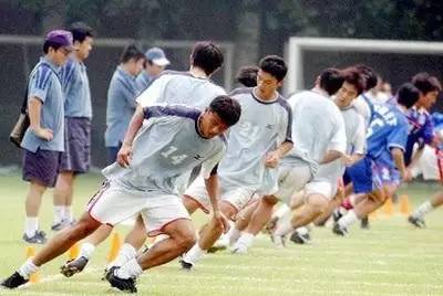 足球初学者体能训练计划,足球比赛后如何恢复体能
