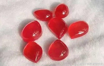 红蔷薇红纹石,红纹石和玫瑰石的区别