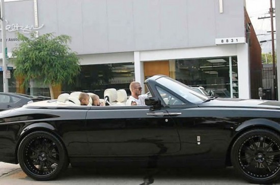 贝克汉姆年轻时和贝嫂,贝嫂和贝克汉姆分头带娃