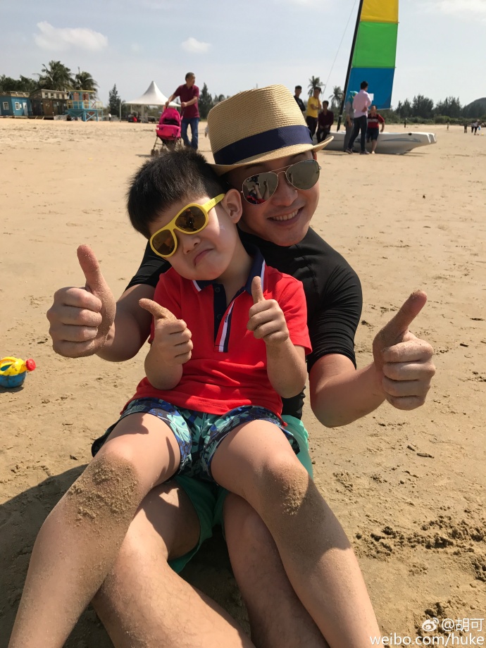 安吉考拉的视频,安吉考拉海边度假