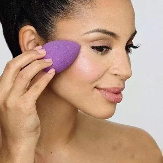 粉底太干了咋办,粉底高级感干皮