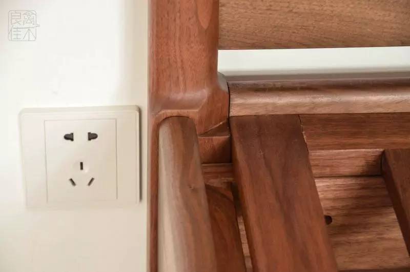 青岛实木定制床,珠海定制简约实木床