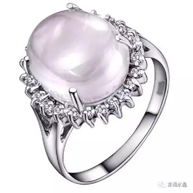 粉水晶催桃花运,粉水晶能改善情侣关系吗