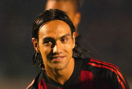 绿茵场上最伟大的五个球衣号码,聊聊足球赛事