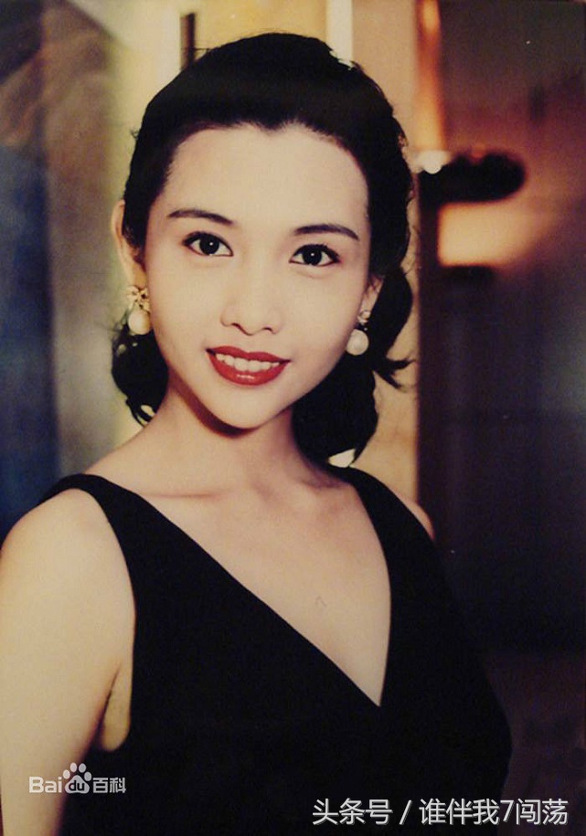 香港无线“九龙女”当初何其芳华绝代，如今梅姑陨落，其他隐退！