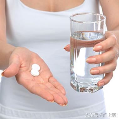 治疗膝关节骨性关节炎的正确姿势,怎样减缓膝关节骨性关节炎的发展