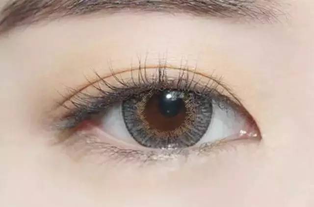 手把手教你画眼妆,一个教程教会你画眼妆