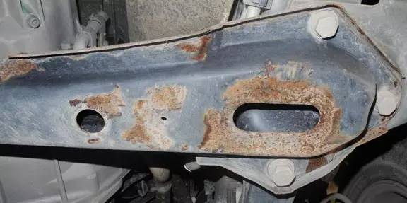 底盘装甲注意事项大全,底盘装甲哪里能喷哪里不能喷