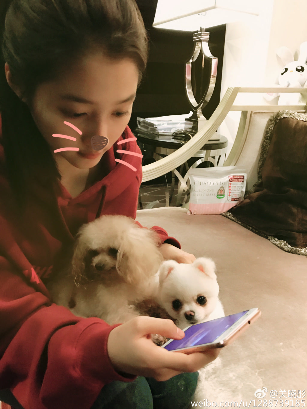 关晓彤日常护肤 (关晓彤素颜出镜真实皮肤状态曝光)