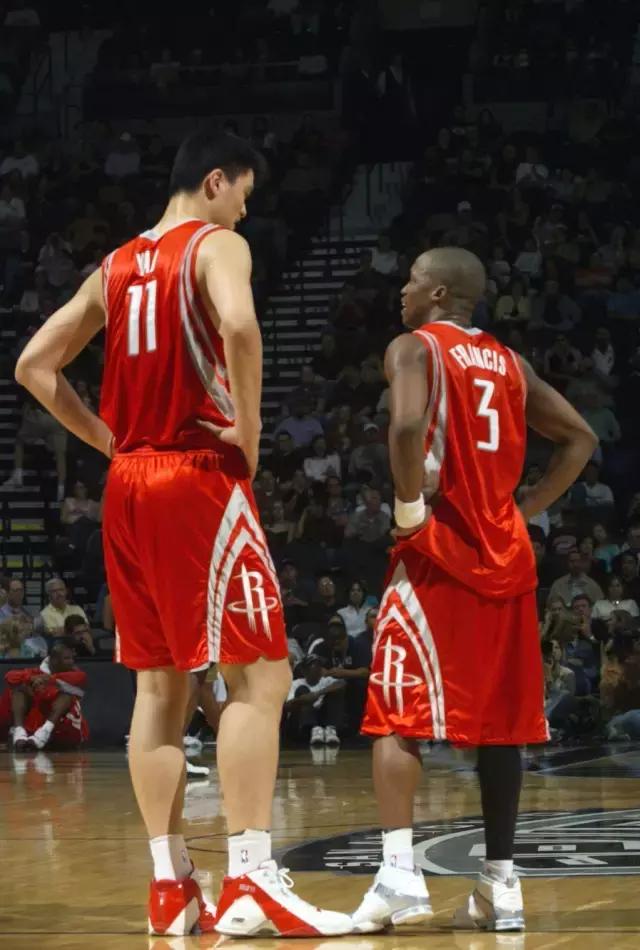 姚明在职业生涯穿过哪些球鞋,姚明球鞋回顾