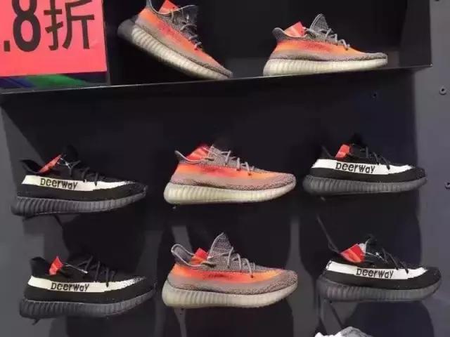 假yeezy有哪些,穿假yeezy能看出来吗