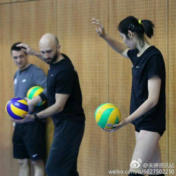 欧冠半决赛朱婷力挽狂澜,朱婷欧冠4分之一第二回合