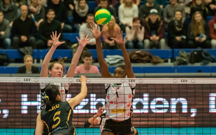 欧冠半决赛朱婷力挽狂澜,朱婷欧冠4分之一第二回合