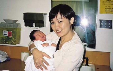 曾宝仪12岁了曾志伟才和她见面,曾宝仪几岁和曾志伟相认的