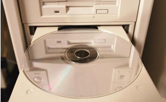 u盘如何制作pe系统教程,u盘制作pe系统哪个工具好一点