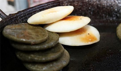 恩施凤凰古城网红小吃,长沙的小吃和凤凰古城一样不