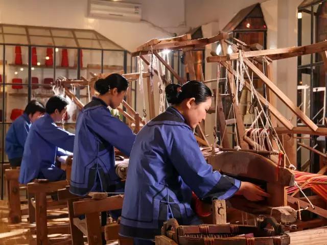 有所大学，叫标榜！逆天颜值碾压成都各大高校！