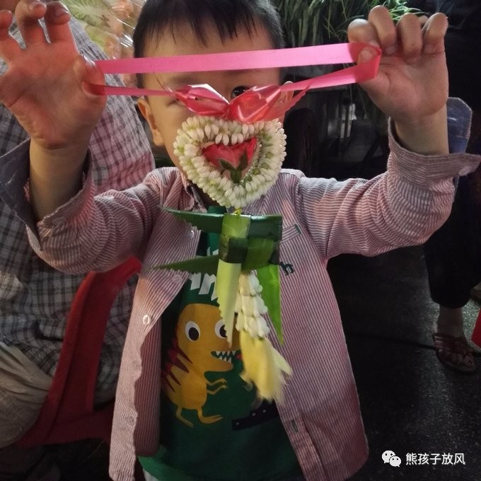 能在异国被警察抓也没谁了吧？这是我的清迈，和你去的不一样！