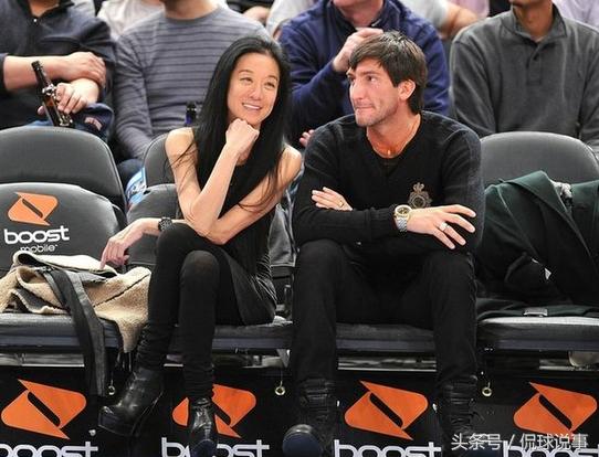 花滑王子恋上华裔后来分手,花滑王子和谁结婚