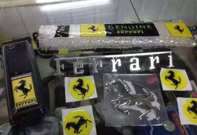 无敌了！穷小伙打烂标致406，改装成法拉利，*博兰**基尼