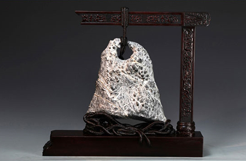 20块买下一块石头竟然价值300万,这块石头买成一千五值吗