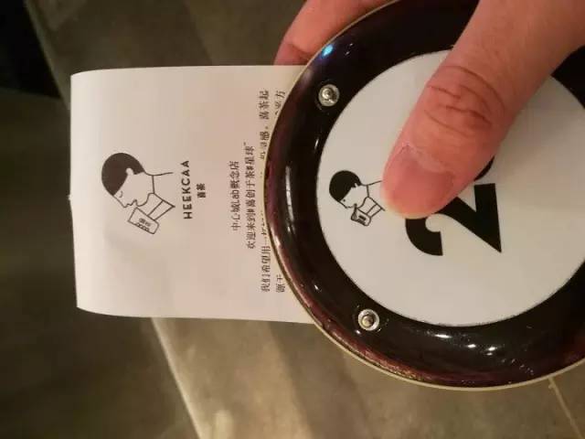 这家饮料店,从东莞排到深圳又排到上海,是好喝还是装逼!