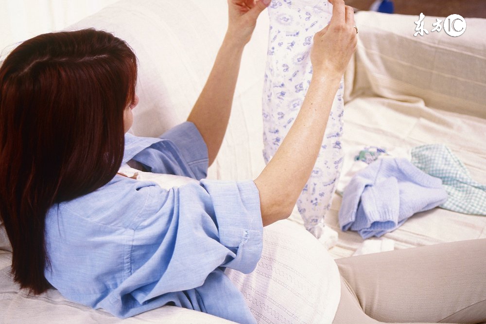 孕期频繁摸肚子会导致胎儿早产！导致胎儿早产的这5个原因要知道