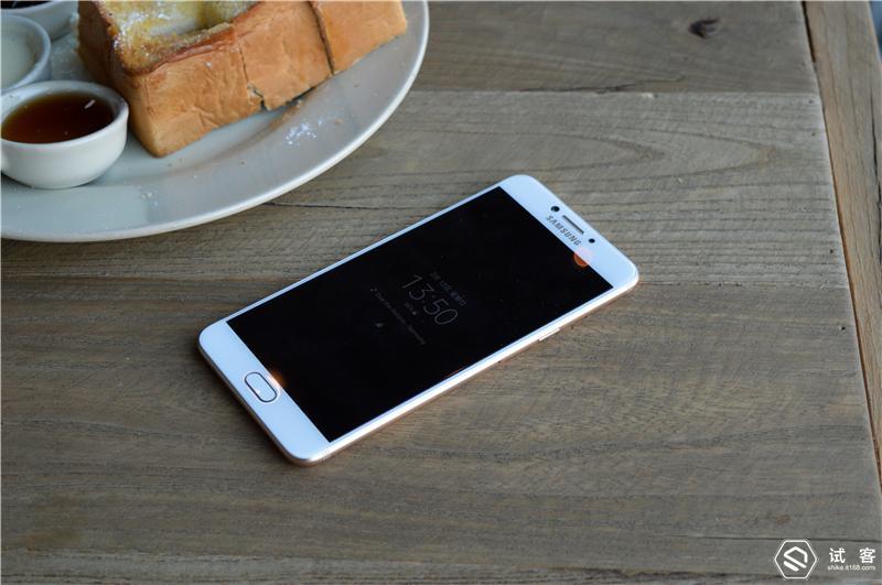 三星GalaxyC7Pro一款不断提升颜值与性能的手机